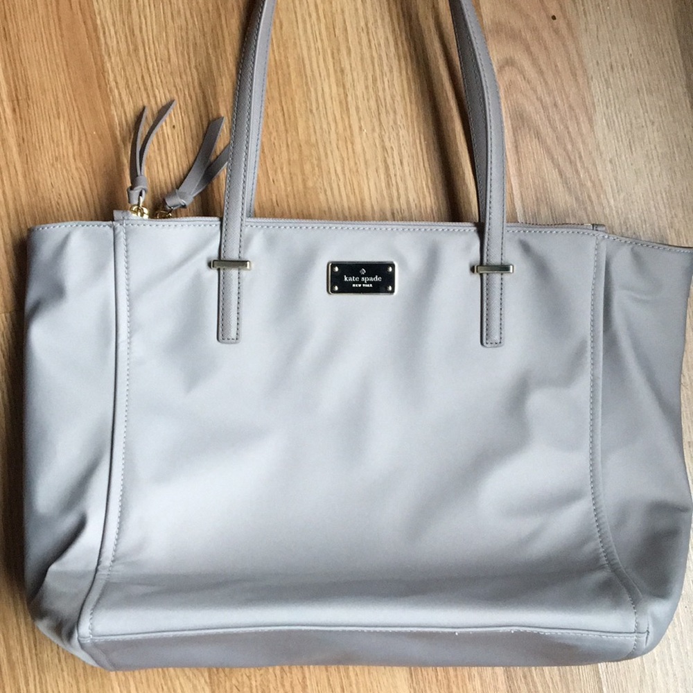 ❌ SOLD ❌ Kate Spade ♠️ Nylon Taupe Bag